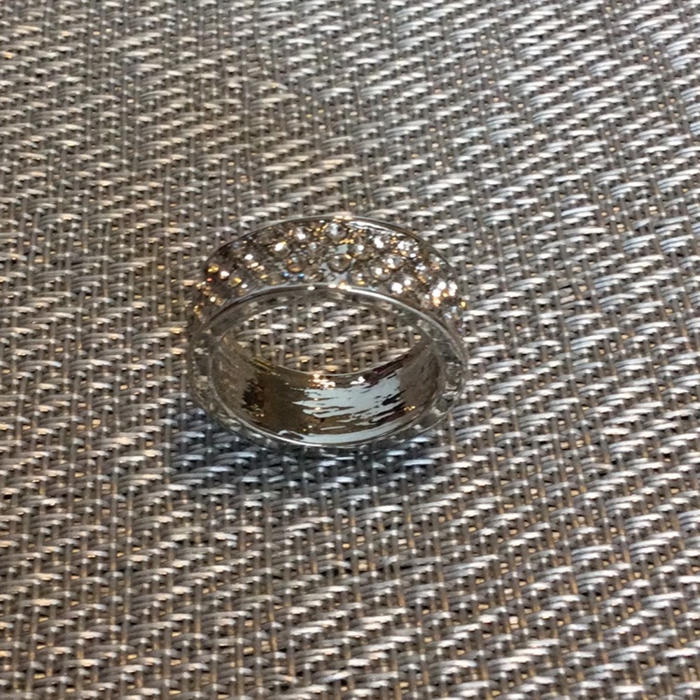 Statement Ring - Picture 5 of 6